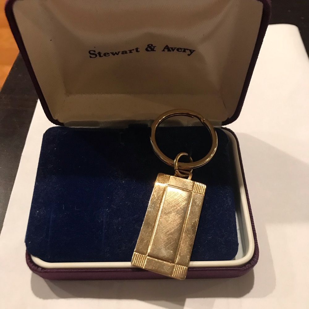 Stewart & Avery key chain
